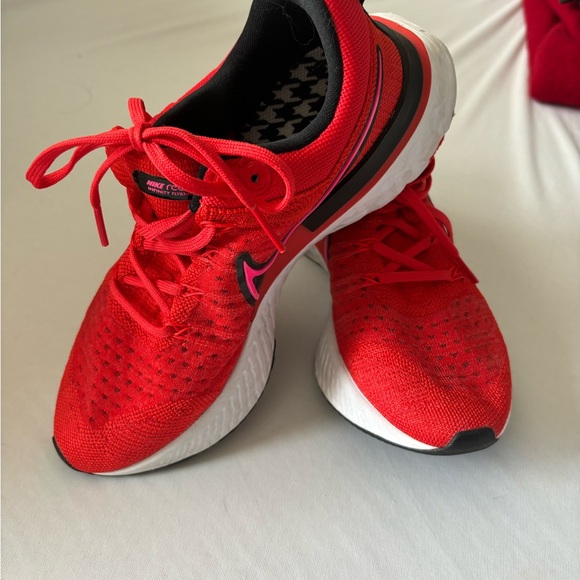 Nike size 7.5 women’s React Infinity running shoes - Picture 5 of 6